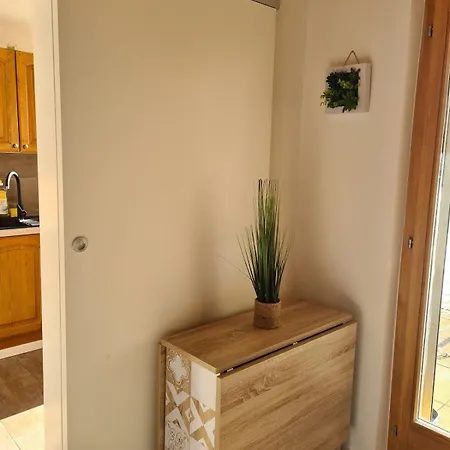 Crans Montana Joli Avec Bel Exterieur Cloture Apartman